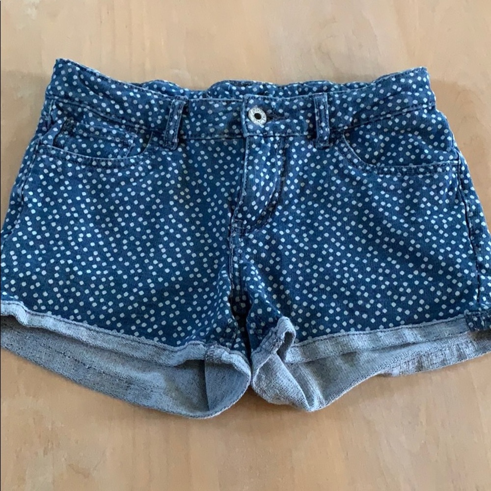 Levi’s size 12 regular shorts/adjustable waist!